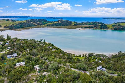 /international/nz/22-young-street-mahurangi-east-rodney-380066117445/