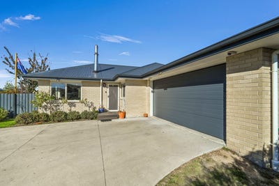 /international/nz/2a-williams-street-otane-central-hawkes-bay-380066101811/