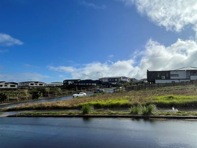 /international/nz/beachlands-manukau-city-380066076335/