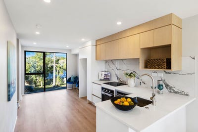 /international/nz/73-glendale-road-glen-eden-waitakere-city-380066179092/
