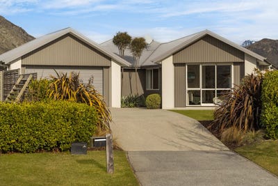 /international/nz/9-marston-road-lower-shotover-queenstown-380066174454/