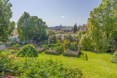 /international/nz/waipukurau-and-surrounds-central-hawkes-bay-380066168522/