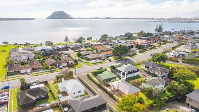 /international/nz/176-ngatai-road-otumoetai-bay-of-plenty-380066111127/