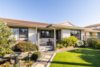 /international/nz/400-ikanui-road-frimley-hastings-380066170250/