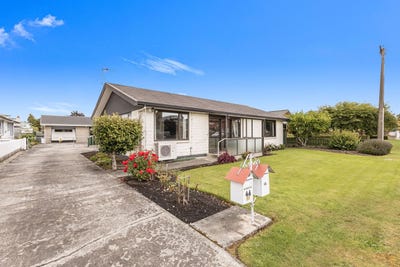 /international/nz/albany-street-gore-southland-380066108085/