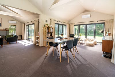 /international/nz/781-ohariu-valley-road-ohariu-wellington-city-380066116683/