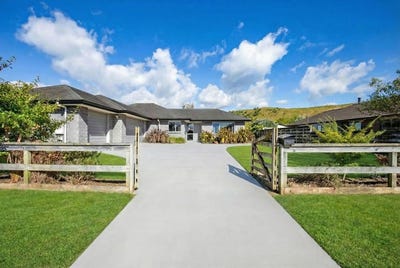 /international/nz/14-pioneer-road-ngongotaha-bay-of-plenty-380066104451/