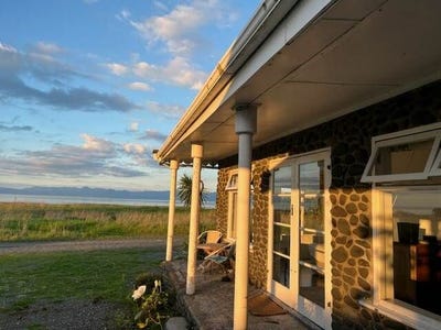 /international/nz/20-f-lowry-road-whakatiwai-kaiaua-franklin-380066086911/
