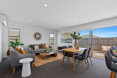/international/nz/52-crown-street-papamoa-tauranga-380066175679/