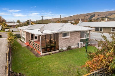/international/nz/5-moana-crescent-redwoodtown-marlborough-380066113272/