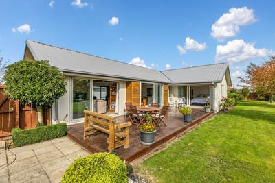 /international/nz/13-lynley-drive-west-melton-selwyn-380066088770/