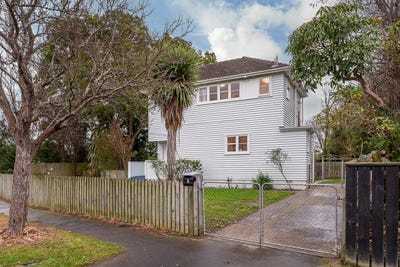 /international/nz/7-orontes-street-shirley-christchurch-city-380066103413/