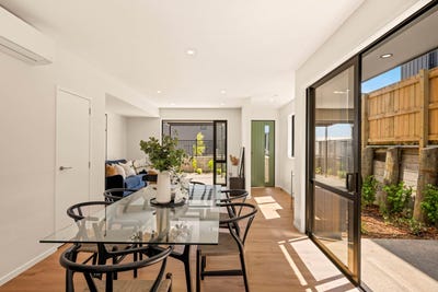 /international/nz/19-burnett-avenue-mount-roskill-auckland-city-380066079507/