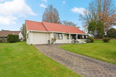 /international/nz/11-pukeko-place-te-kowhai-waikato-380066112200/