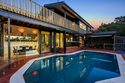 /international/nz/8-aberdeen-road-campbells-bay-north-shore-city-380066094800/