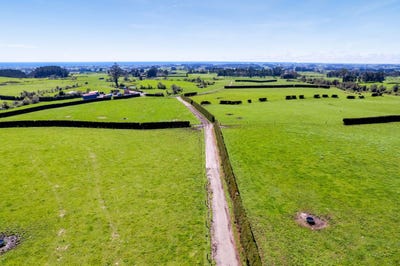 /international/nz/539-kent-road-korito-new-plymouth-380066086113/