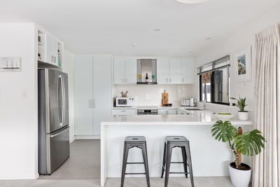 /international/nz/7-puriri-avenue-orewa-rodney-380066112927/