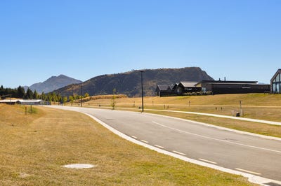 /international/nz/wanaka-central-otago-lakes-district-380066180771/