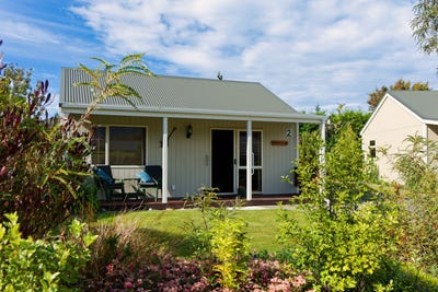/international/nz/7-old-beach-road-kaikoura-marlborough-380066109140/