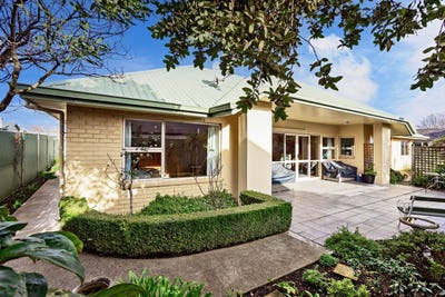 /international/nz/310-herbert-street-windsor-north-shore-city-380066168009/
