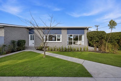 /international/nz/18-compton-street-woolston-christchurch-city-380066110658/