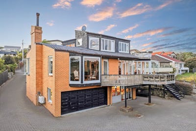 /international/nz/1-churchill-road-murrays-bay-north-shore-city-380066086354/