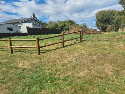 /international/nz/35-richard-street-riverton-southland-380066095538/