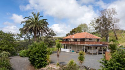 /international/nz/4-maungatawhiri-road-raglan-waikato-380066082876/