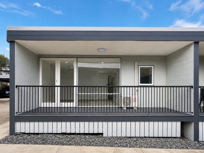 /international/nz/milford-north-shore-city-380066098351/