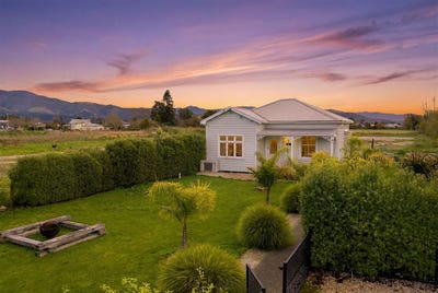 /international/nz/54-green-lane-motueka-tasman-380066094494/