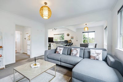 /international/nz/88-south-road-blagdon-new-plymouth-380066180458/