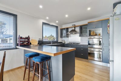 /international/nz/7-solway-crescent-masterton-wairarapa-380066184025/