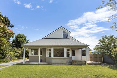 /international/nz/10-golf-links-road-carters-beach-west-coast-380066093366/