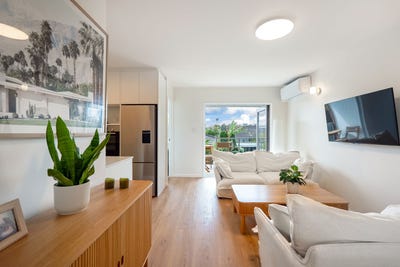 /international/nz/83-lake-road-devonport-north-shore-city-380066088632/