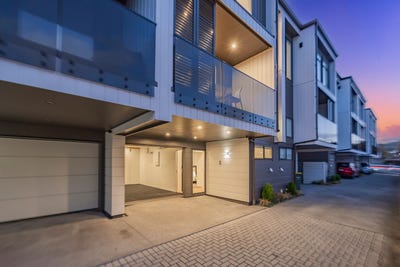 /international/nz/51-mount-smart-road-onehunga-auckland-city-380066124897/