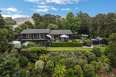 /international/nz/216-ness-valley-road-clevedon-manukau-city-380066102943/