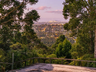 /international/nz/240-konini-road-titirangi-waitakere-city-380066090713/
