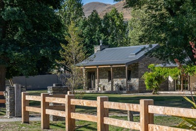 /international/nz/45-arrow-junction-road-dalefield-wakatipu-basin-queenstown-380066099697/