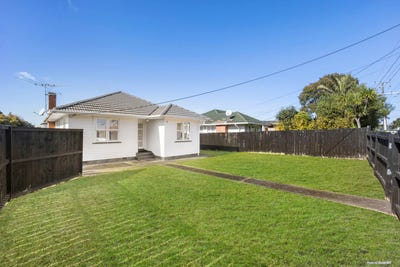 /international/nz/787-te-atatu-road-te-atatu-peninsula-waitakere-city-380066184623/
