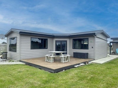 /international/nz/71-stafford-street-orepuki-southland-380066088958/
