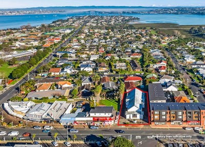 /international/nz/151-lake-road-belmont-north-shore-city-380066125035/