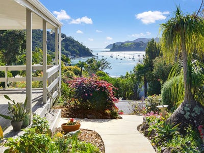 /international/nz/4-mary-hassett-street-mangonui-far-north-380066178351/