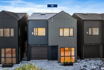 /international/nz/3-towra-place-botany-downs-manukau-city-380066170445/