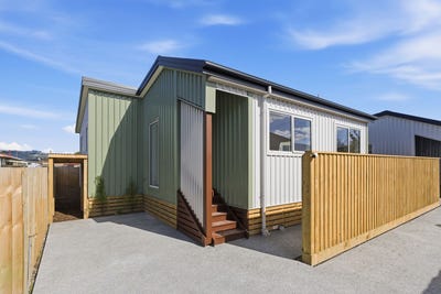 /international/nz/woolston-canterbury-380066098672/
