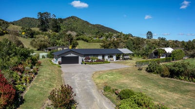 /international/nz/891-hakarimata-road-huntly-waikato-380066109835/