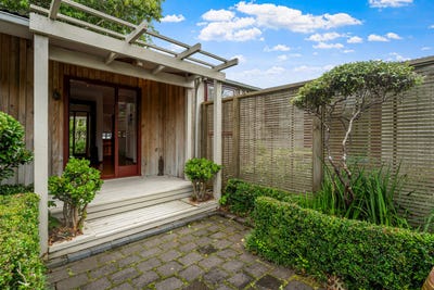 /international/nz/4186-kaipara-coast-highway-warkworth-rodney-380066103298/
