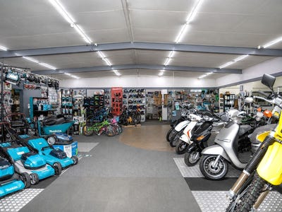 /international/nz/1-holden-place-dannevirke-tararua-380066147734/
