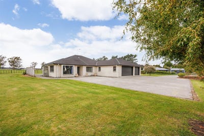 /international/nz/marton-rangitikei-380066116323/