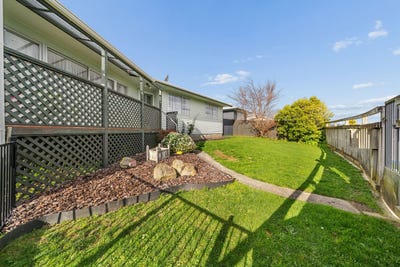 /international/nz/aniseed-grove-timberlea-upper-hutt-city-380066103061/