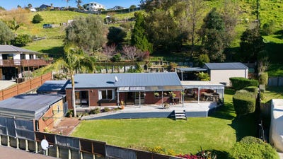 /international/nz/27-bateleur-close-welcome-bay-tauranga-380066167452/